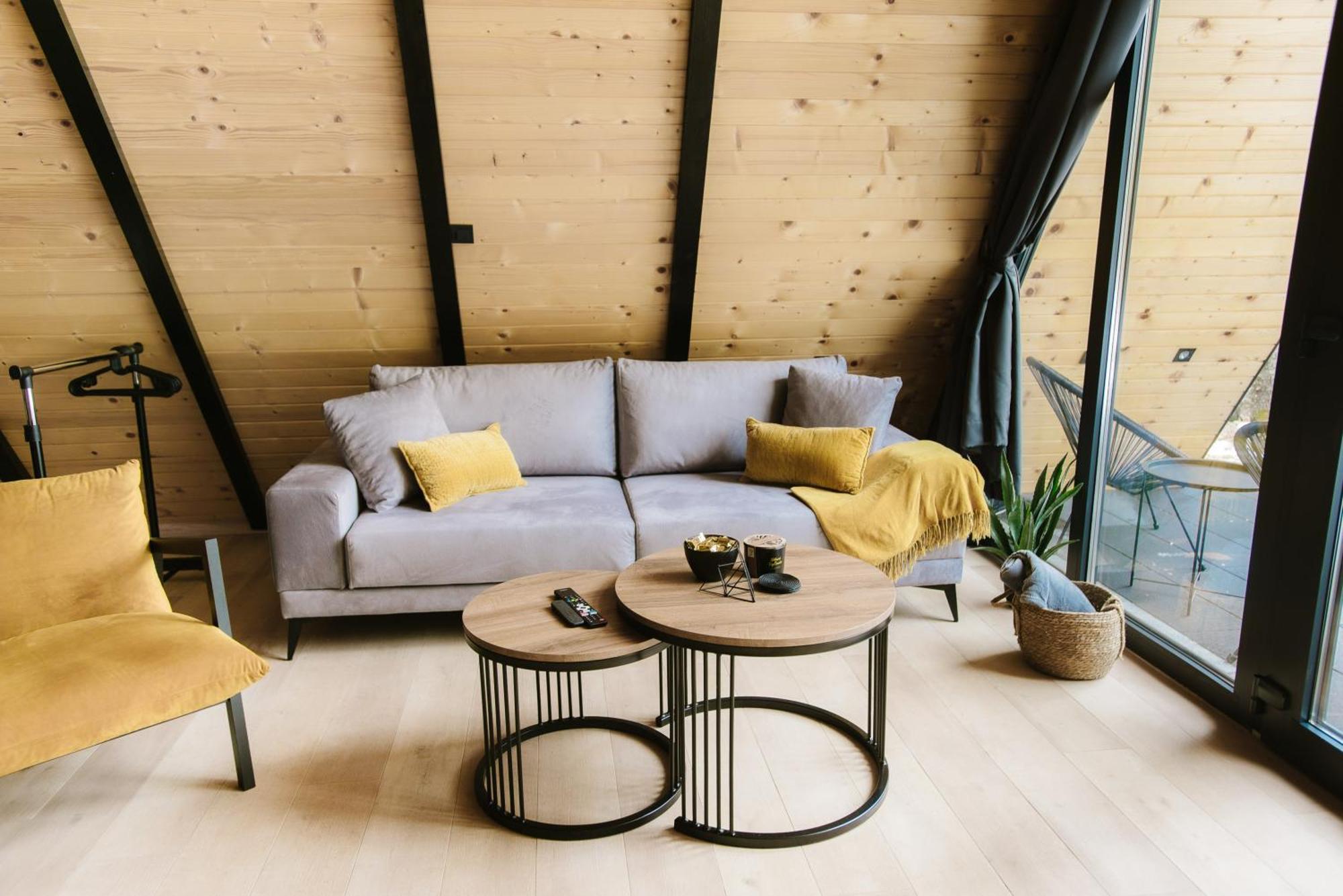 Pinery A-frame House Alpstuga